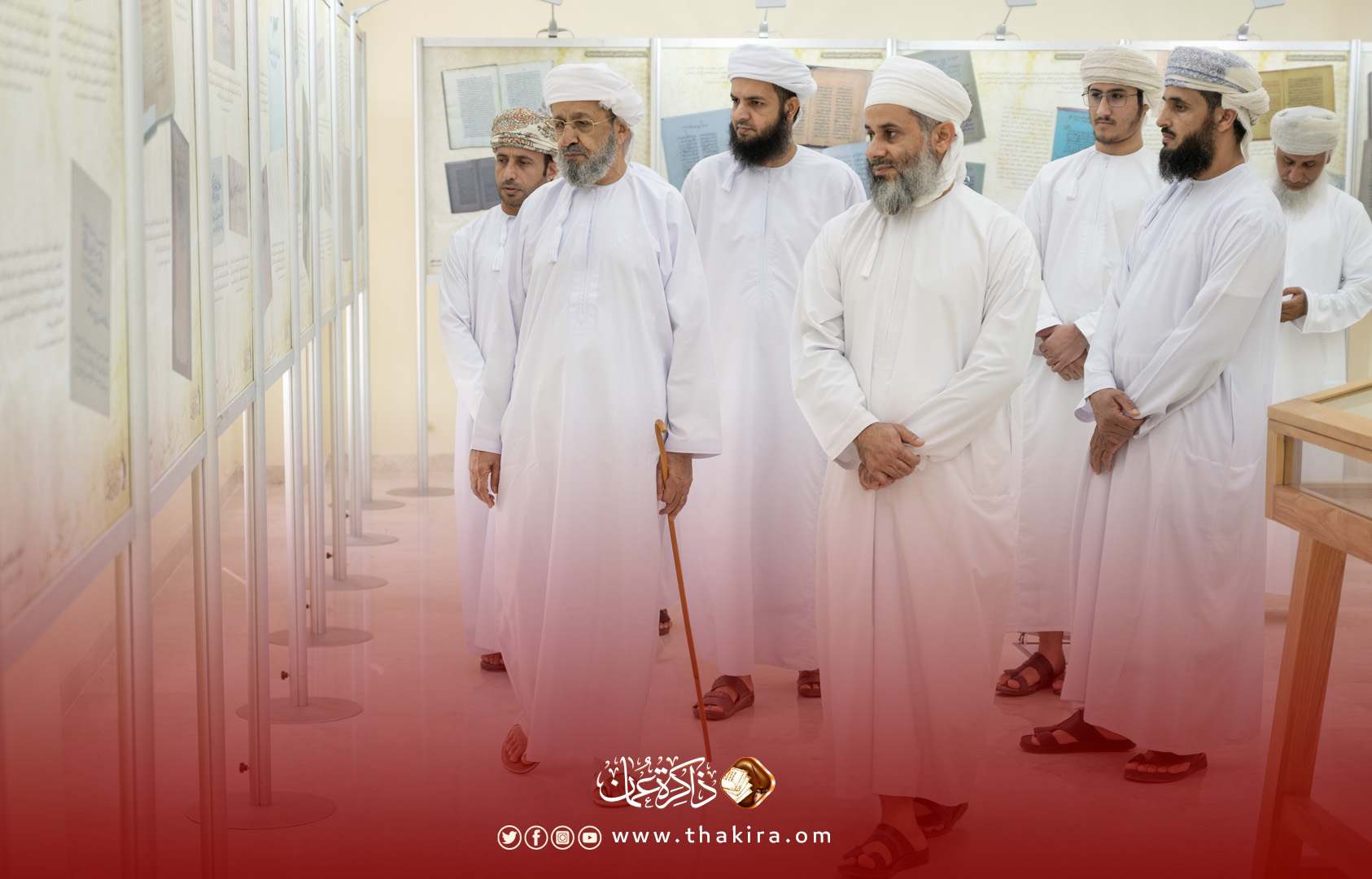 الشيخ أحمد بن سعود السيابي يزور ذاكرة عمان